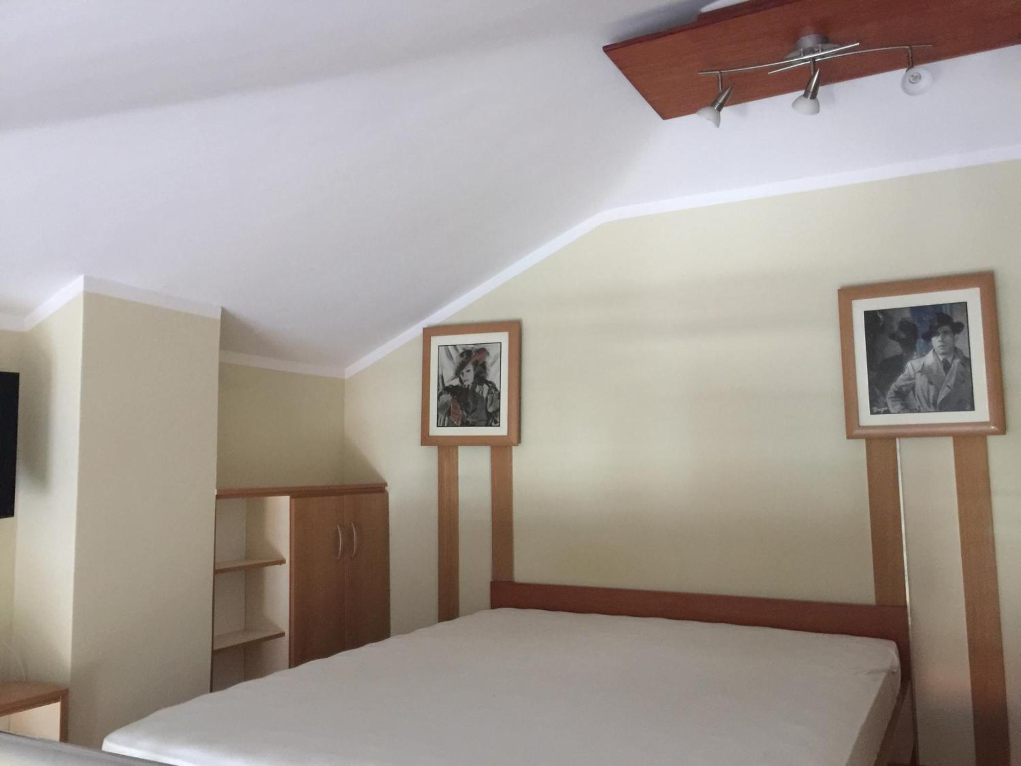 Villa Sara Guesthouse Sveti Stefan Szoba fotó