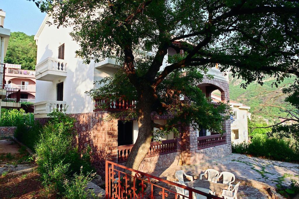 Villa Sara Guesthouse Sveti Stefan Kültér fotó