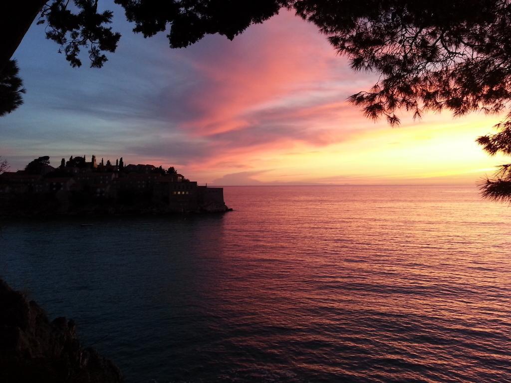 Villa Sara Guesthouse Sveti Stefan Kültér fotó