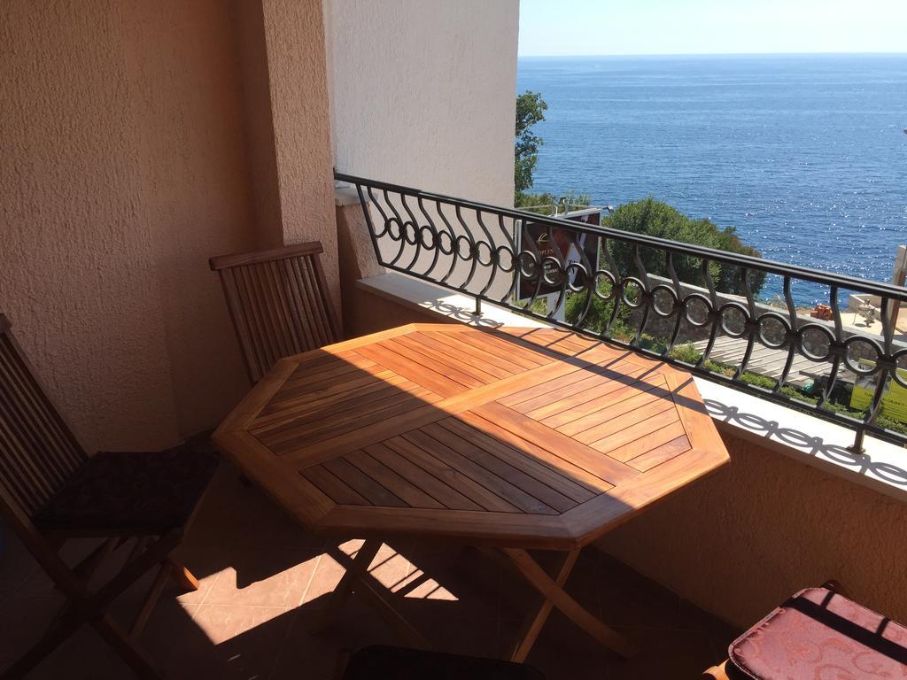 Villa Sara Guesthouse Sveti Stefan Szoba fotó