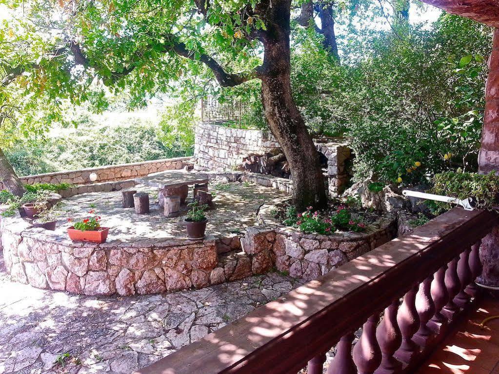 Villa Sara Guesthouse Sveti Stefan Kültér fotó